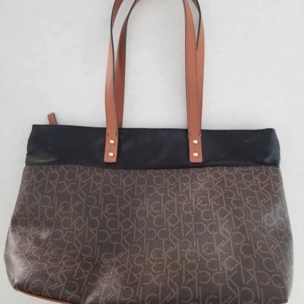 Calvin Klein Purse Handbag - Picture 6 of 7